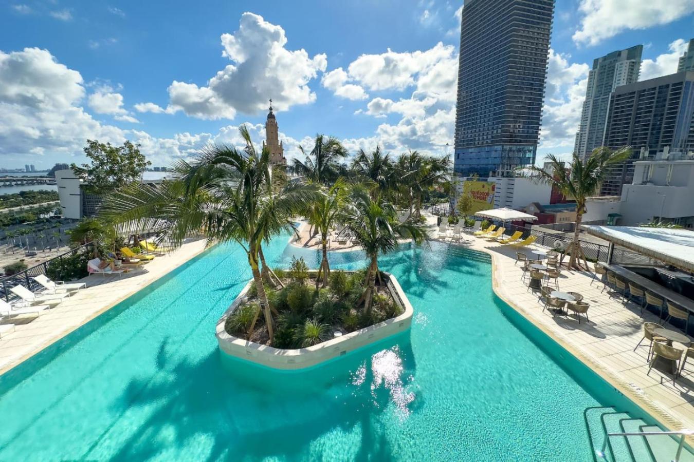 2916 Heart Of Downtown Pool Gym Working * Miami